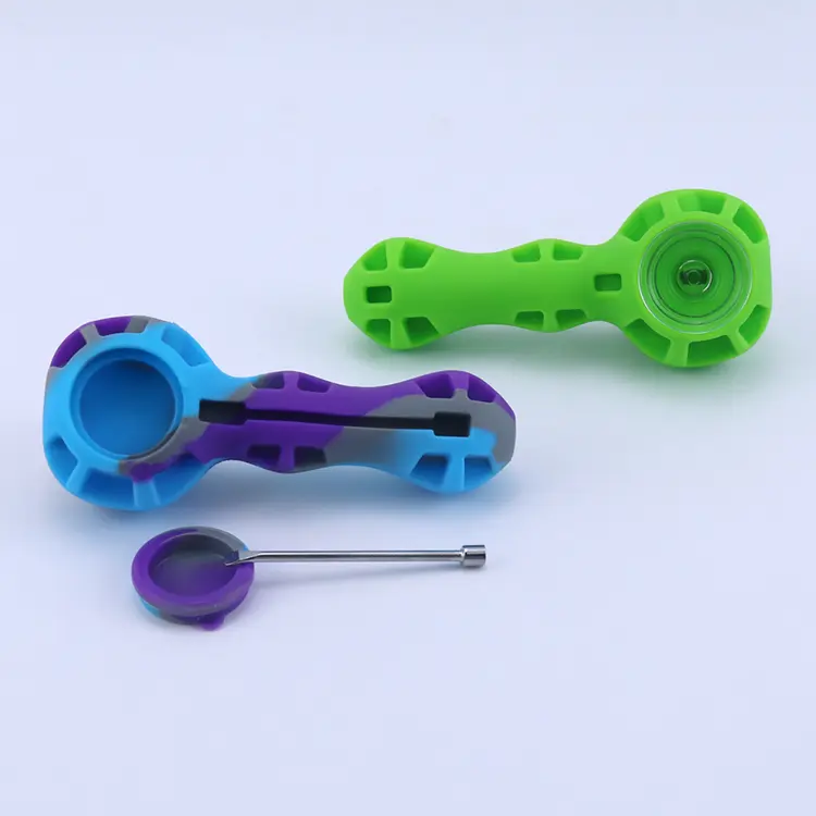 Silicone Smoking Pipe w/Glass Bowl & Dabber 4.2”